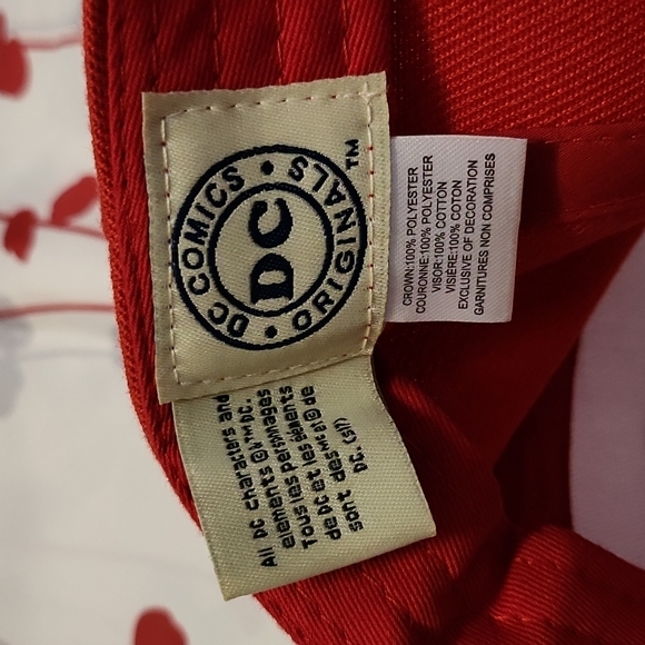 Wonder Woman hat - Picture 2 of 3